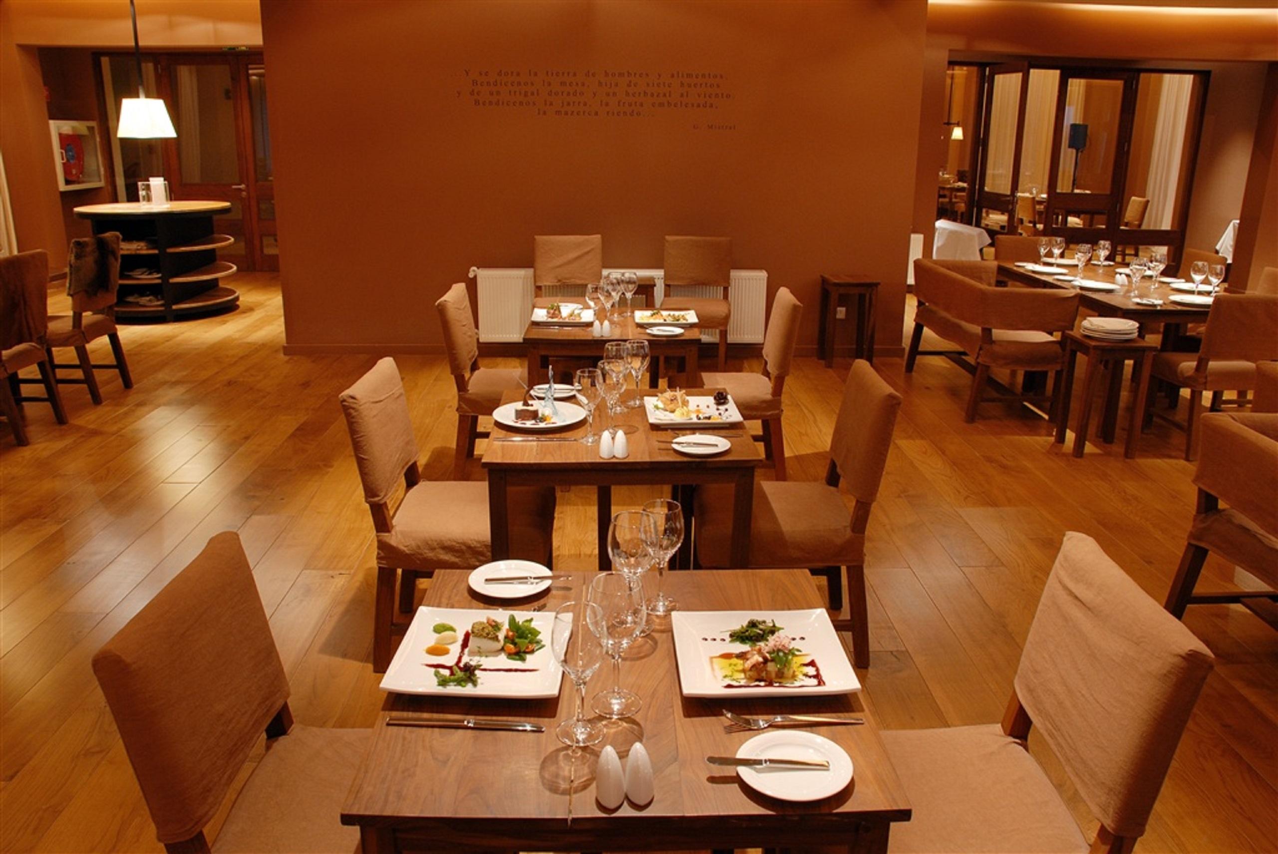 Enjoy Puerto Varas Ngoại thất bức ảnh Restaurant in the hotel